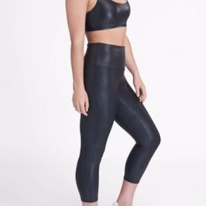 NWT Spanx Small Faux Leather Cropped Leggings